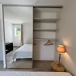 Modern 2 Bedroom - Terrace, Pool Access & Mountain Views Apartamento