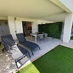 Modern 2 Bedroom - Terrace, Pool Access & Mountain Views *