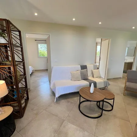 Modern 2 Bedroom - Terrace, Pool Access & Mountain Views Apartment