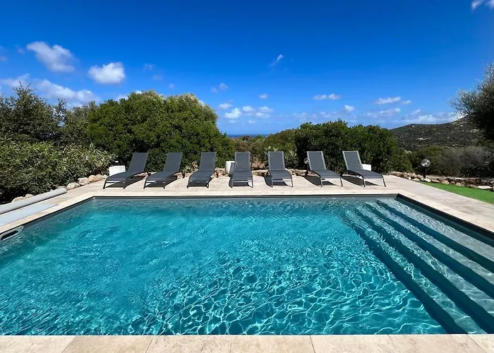 Modern 2 Bedroom - Terrace, Pool Access & Mountain Views Monticello