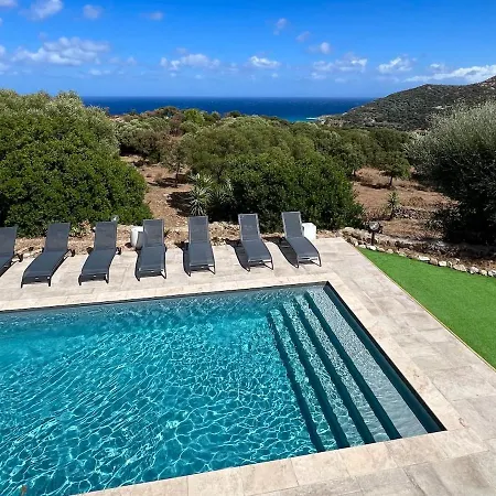 Modern 2 Bedroom - Terrace, Pool Access & Mountain Views * Monticello