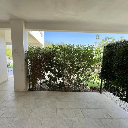 Modern 2 Bedroom - Terrace, Pool Access & Mountain Views Appartement Monticello
