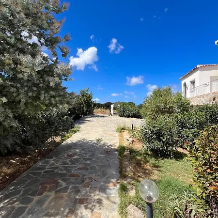 Modern 2 Bedroom - Terrace, Pool Access & Mountain Views 아파트 몽티셀로